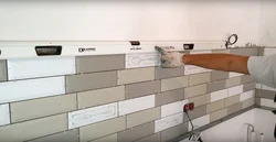 Фидо сафолҳои дар ошхона пешдоман акс