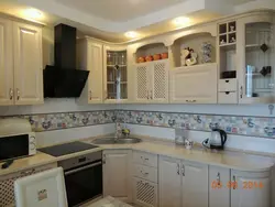 Варианты дизайна фартука из плитки для кухни