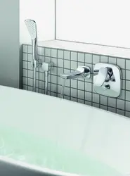 Built-in bath mixer in the interior