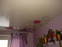 Фота Нацяжных Столяў З Кветкамі Ў Кухні
