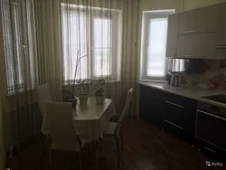 Samarali kvartiralarda oshxona fotosurati
