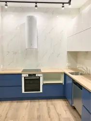 Кухня з цыліндрычнай выцяжкай дызайн