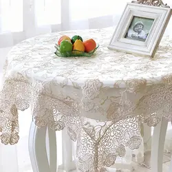 Сучасны абрус на стале кухні фота