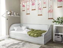 Bedroom design with single bed