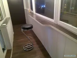 Loggia fotoşəkil seçimlərində pəncərə silləsi