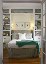 Design of the bed area in the bedroom photo