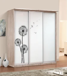Wardrobe in the bedroom with a mirror for 4 doors photo