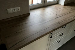 Countertop сафолии дуб дар дохили ошхона акс