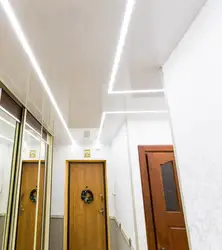 Световые линии на потолке в прихожей фото