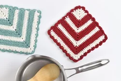 Crochet Oven Mitts Photo