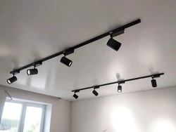 Track lamp for suspended ceiling photo in the kitchen interior