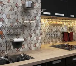 Mətbəx interyerində 30 ilə 60 ölçülü plitələr