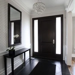 Foto koridor qaranlıq mərtəbələr qaranlıq qapılar