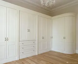 Шкаф В Гостиную В Классическом Стиле Для Одежды Фото