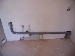 Mətbəxdəki kanalizasiya borusu fotoşəkili