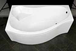Acrylic Corner Bathtub Photo