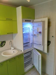 How to install a refrigerator in a small kitchen with your own photos
