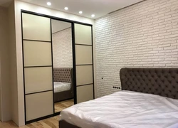 Гардероб дар хоб чароғдонест, акс