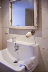 Küvet və lavabo fotoşəkili üçün bir kran ilə vanna otağı
