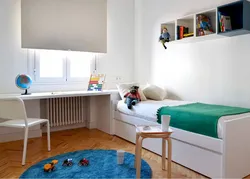 Yotoqxonaning Ichki Qismidagi Stol Usti