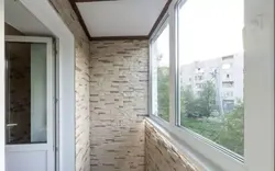 Бюджэтнае аздабленне лоджыі фота