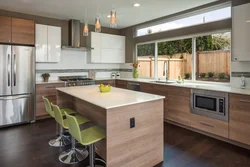 C-shaped kitchen layout photo