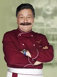 Mətbəxdən aşpazın şəkli