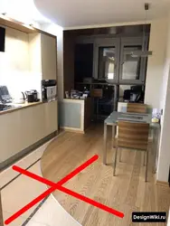 Mətbəx qonaq otağı döşəmə kafel və laminat şəkil