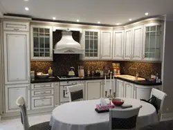 Кухня з 3 кутамі дызайн