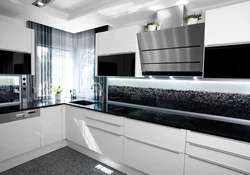 Black And White Kitchen Design Photo Apron