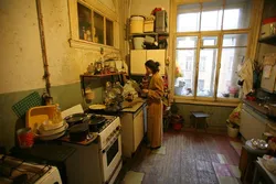 Кухня в коммуналке фото