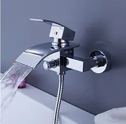 Bathtub design with one faucet