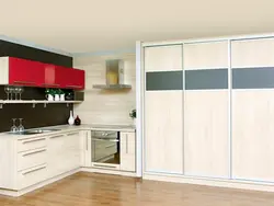 Интерьер кухни шкафы купе