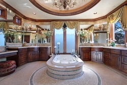 Rich bath design