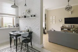 Кирпичики в интерьере кухни гостиной