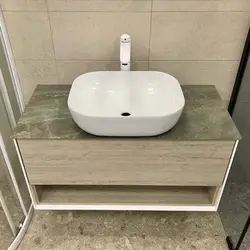 Tezgah üstü lavabo ilə vanna otağı dizaynı