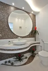Bathroom design with a semicircular bathtub
