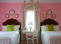 Green pink bedroom photo