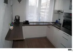 Xruşşovdakı mətbəx fotoşəkilində tezgah kimi pəncərə silləsi