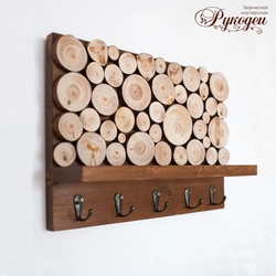 DIY wall-mounted housekeeper for the hallway made of wood photo