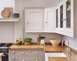 Combination of countertop and apron in the kitchen photo in the interior