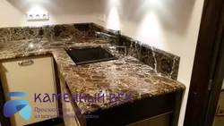 Countertop аз мармари сунъӣ барои акси ошхона
