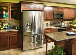 Placement of a refrigerator in the kitchen photo