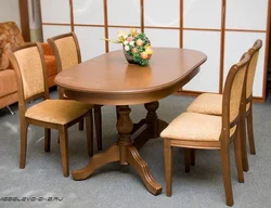 Oval table chairs for the kitchen photo