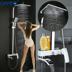 Yağış duşu və kran fotoşəkili olan hamam duşu