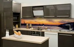 Glass splashback design for kitchen