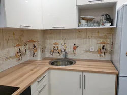 Kitchen design with panel splashback