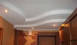 Plasterboard ceiling photo in the hallway