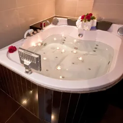 Тарҳи ваннаи jacuzzi хурд
