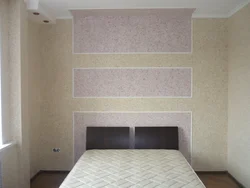 Liquid wallpaper in the bedroom interior